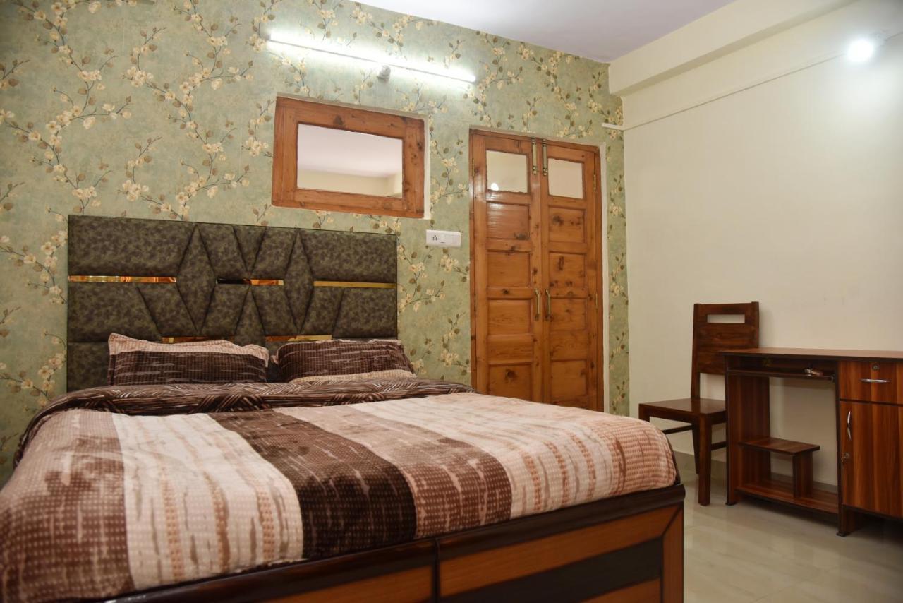 شيملا Samriti Apartments المظهر الخارجي الصورة